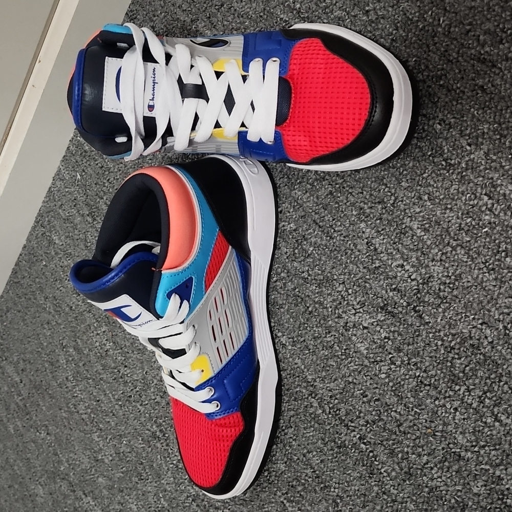 Champion Sneakers